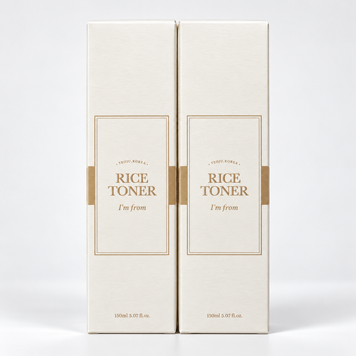 I'm From Rice Toner 150 ml (deux boîtes visibles dans la photographie), photo studio professionnelle